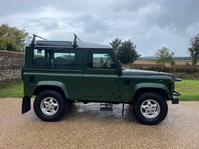 1998 Land Rover Defender - 2 1998 Land Rover Defender - 2
