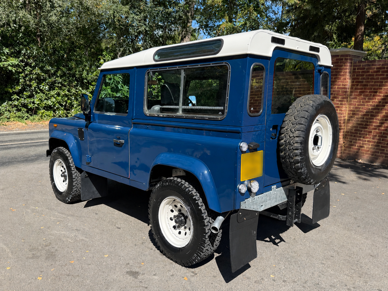 1991 Land Rover Defender - 2 1991 Land Rover Defender - 2