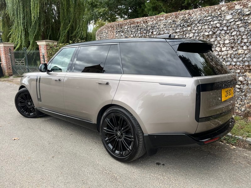 2023 Land Rover Range Rover - 1 2023 Land Rover Range Rover - 1
