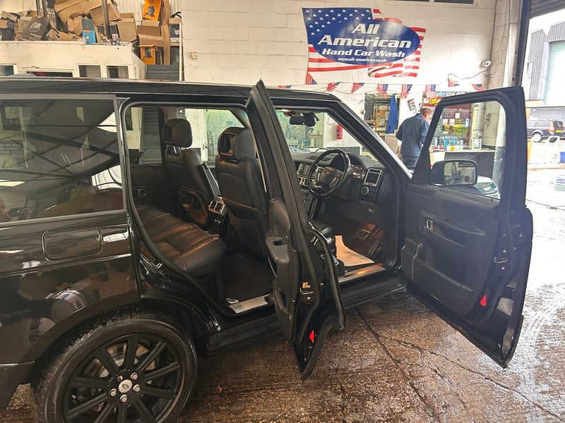 2009 Land Rover Range Rover - 2 2009 Land Rover Range Rover - 2