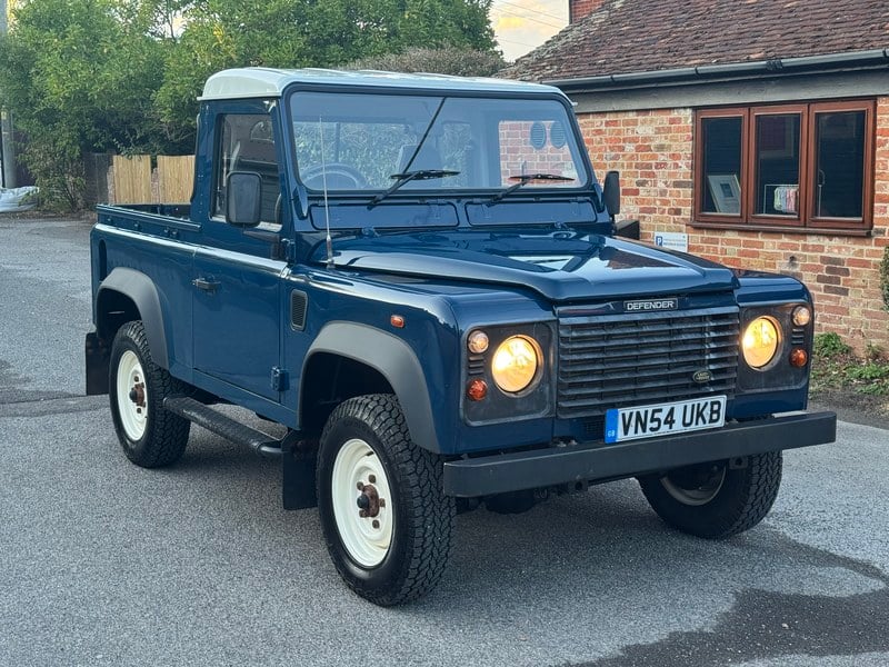 2004 Land Rover Defender - 1 2004 Land Rover Defender - 1