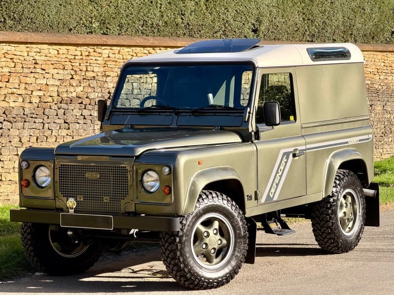 1996 Land Rover Defender - 1 1996 Land Rover Defender - 1