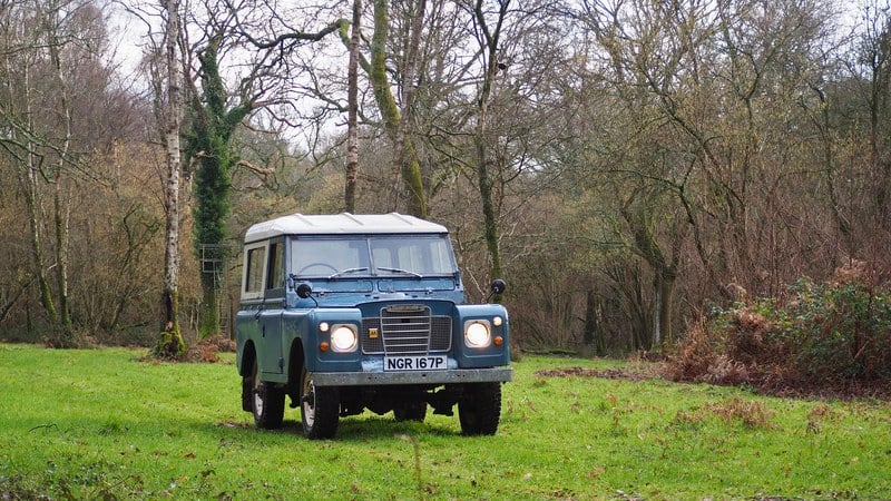 1975 Land Rover Series 3 - 2 1975 Land Rover Series 3 - 2