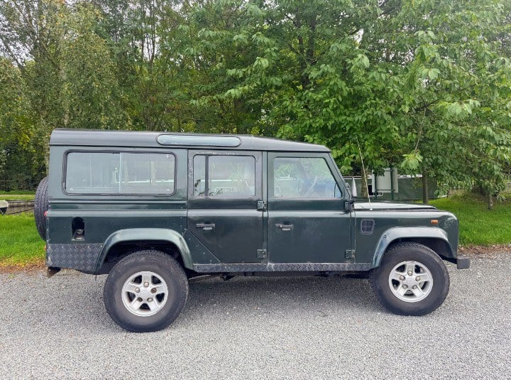 2001 Land Rover Defender - 1 2001 Land Rover Defender - 1