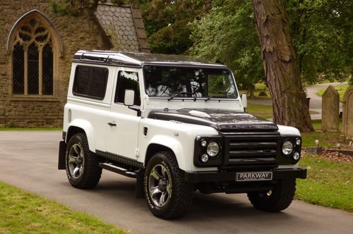 2014 Land Rover Defender 90 XS Overfinch (Just 8957 miles) VENDUTO