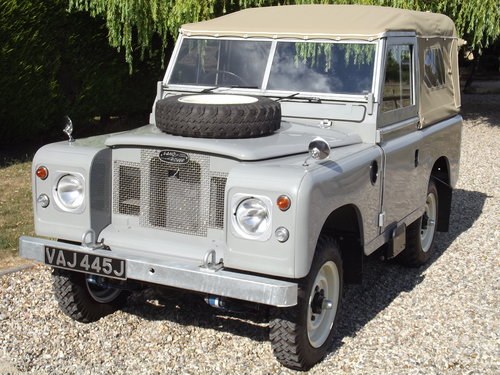 1971 Land Rover Series IIA/III . Concours Restored. Fabulous Car For Sale