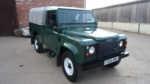 2006 Land rover Defender 110 countY 14000 MILES For Sale