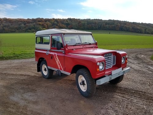 1985 Land Rover 88” Station Wagon - 19000miles! For Sale