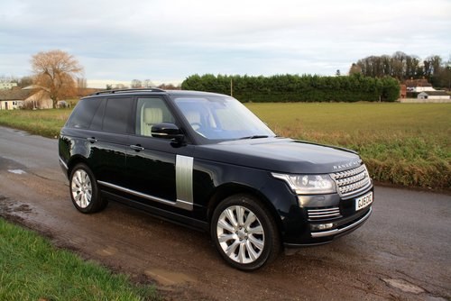 2015 Land Rover Range Rover 4.4 SD V8 Autobiography 4X4 5Dr. For Sale