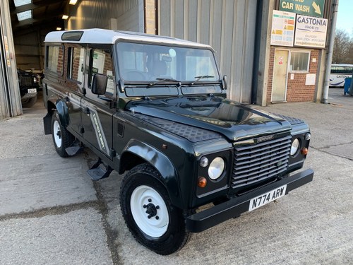 1996 land rover 110 300 tdi county station wagon new chassis  In vendita
