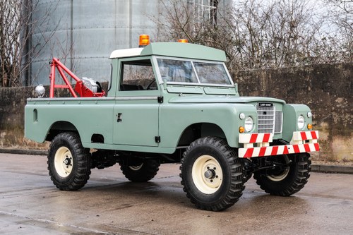 1976 Land Rover Series III 109 For Sale