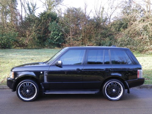 Range Rover Vogue TDV8 Auto.. Fully Loaded Top Spec SOLD