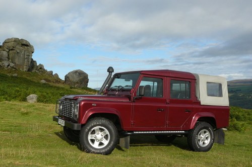 2003 DEFENDER 110 DOUBLE CAB WITH LOW MILEAGE VENDUTO