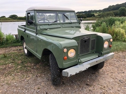 1970 Land Rover Series 2a - Original one used in Peter Rabbit 2!! For Sale