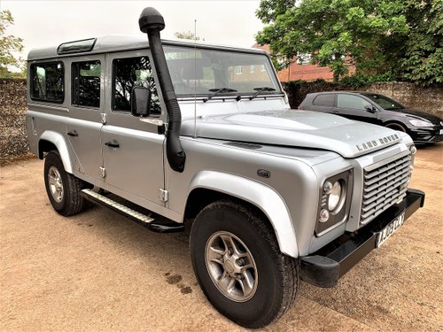 2009 Defender 110 TDCI XS station wagon 7 seater SOLD