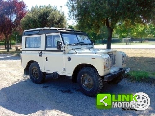 Land Rover Defender 88 HT 366, anno 1983, iscritta ASI, res For Sale