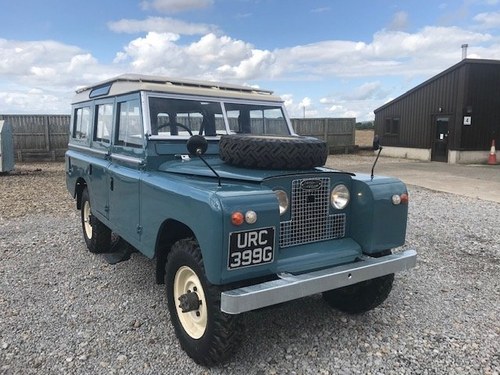 1968 Land Rover ® Series 2a 109 Station Wagon (URC) For Sale