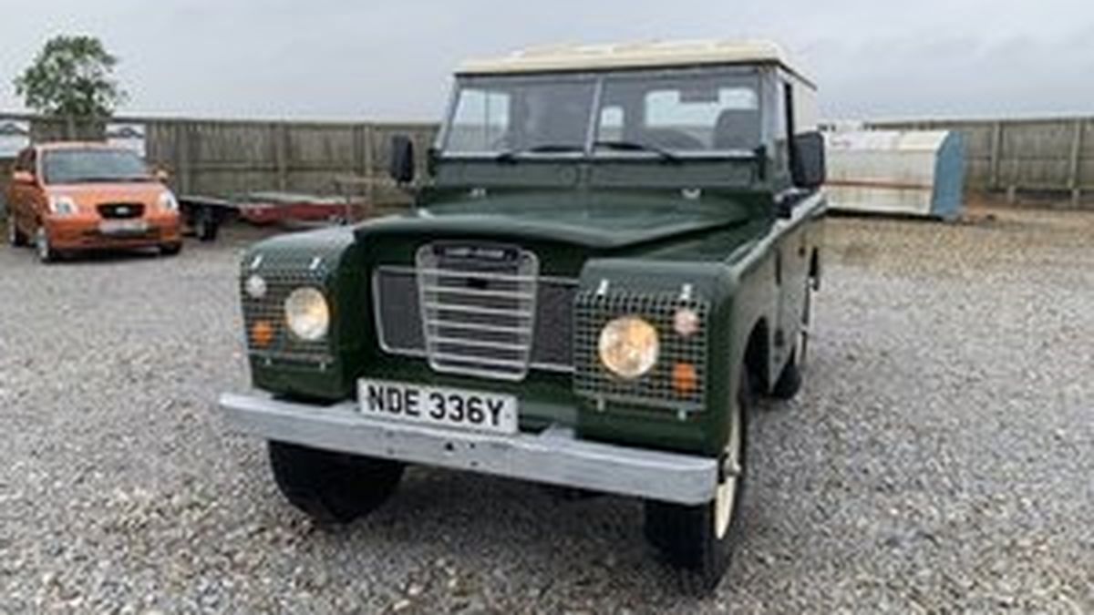 1983 Land Rover 4 1/2 litre in Royaume-Uni - A vendre | Car & Classic