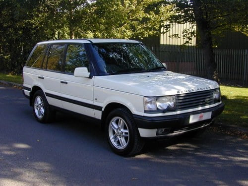 2000 RANGE ROVER P38 4.6 HSE RHD - COLLECTOR QUALITY! For Sale