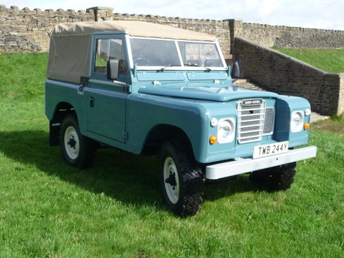 1982 Land Rover Series 3 – Fully Rebuilt – Galvanised Chassis VENDUTO