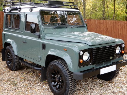 2007 Land Rover Defender 90 Factory Station Wagon Te koop
