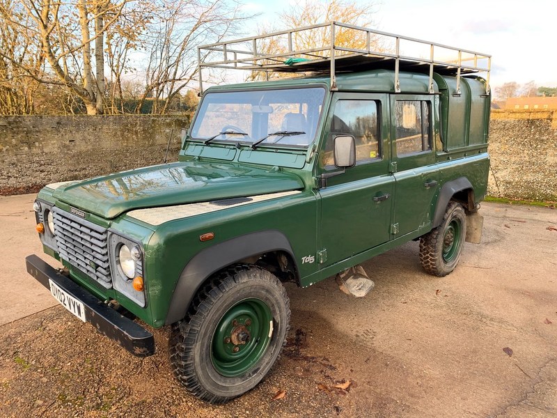 2002 Defender 110 TD5 doublecab 81000m 2 owners FSH