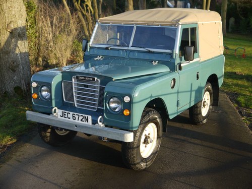 1975 Land Rover Series III 88 For Sale