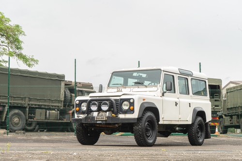 1986 Land Rover Defender 110 3.5 V8 LEFT HAND DRIVE Kaufen Bei