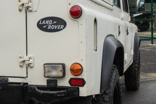 1986 Land Rover Defender - 6