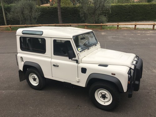 2009 Land Rover DEFENDER 90 TD, Rare low mileage, LHD For Sale