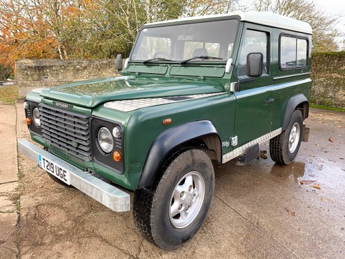 1999 99T Defender 90 TD5 6 seater+ new galv chassis! SOLD