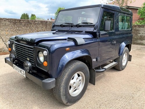 2000 Defender 90 TD5 County Station Wagon 6 seater in oxford blue SOLD