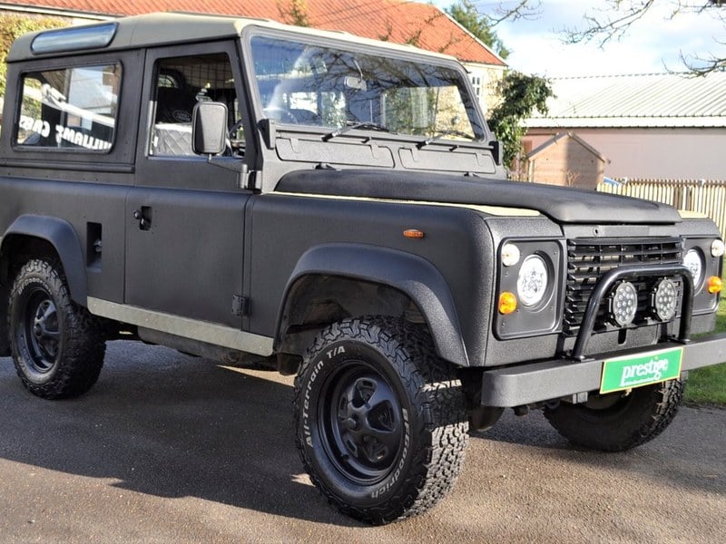 Land Rover Defender 90 - SWB, engine replaced, Raptor paint
