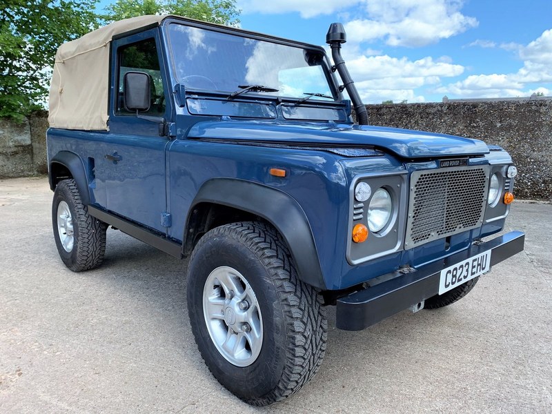 rebuilt land rover 90 300TDi soft top+galvanised chassis+A1