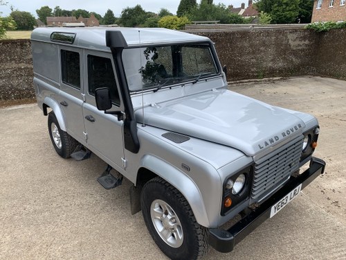 2013/63 Defender 110 2.2TDCi County Utility station wagon For Sale