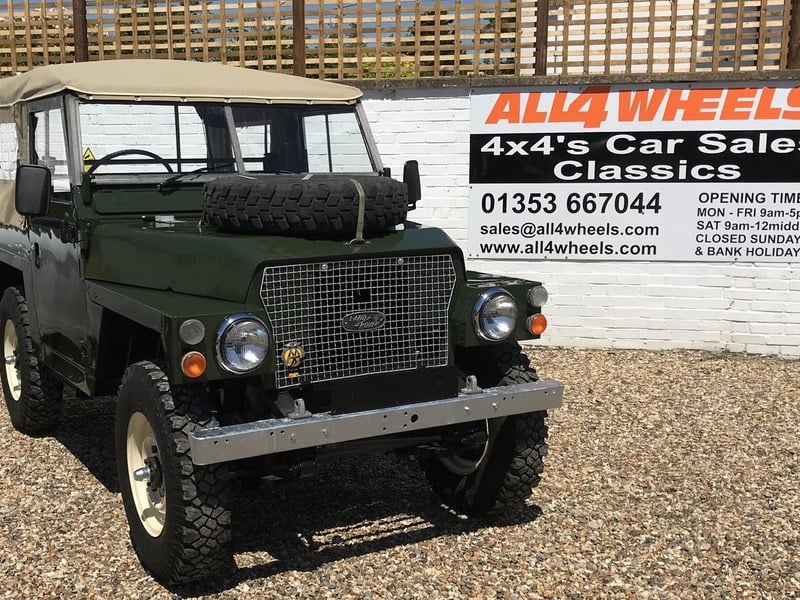 Land Rover Lightweight 2 1/4 Petrol