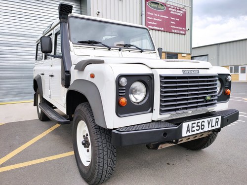 2006 Land Rover Defender 110 LHD, 300tdi, ROW SW For Sale