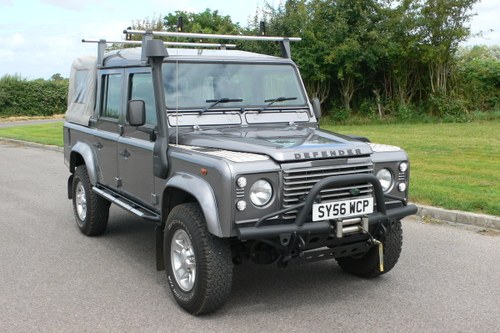 2006 Land Rover Defender 110 County TD5 Double Cab Pick-Up In vendita