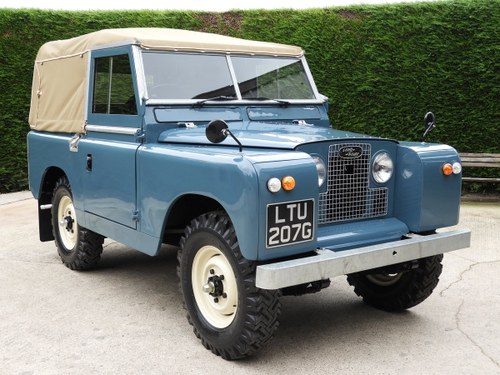 1969 LAND ROVER SERIES 2A 88" SOFT TOP P/UP FULLY RESTORED For Sale