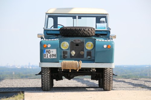 1969 Fully restored Landrover Series 2a  For Sale