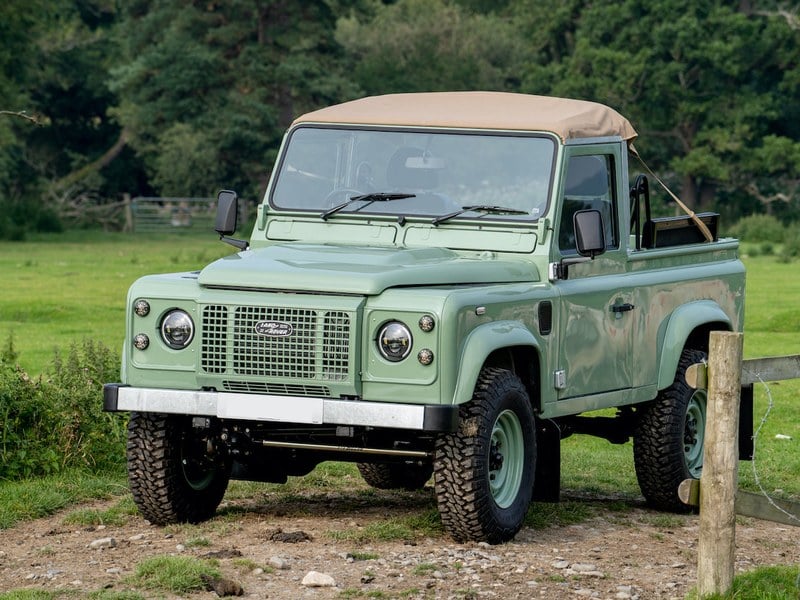 Land Rover Defender 90 Heritage Edition 300 Tdi Automatic