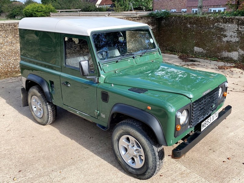 1995 Defender 90 300TDi hardtop+1 owner since 2001