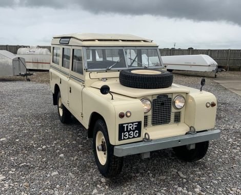 1969 Land Rover® Series 2a 109 *Station Wagon with Galv Chassis*  In vendita