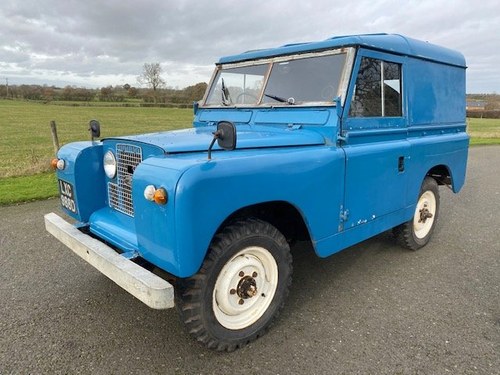 1966 Land Rover IIA 88'' Petrol in Blue VENDUTO