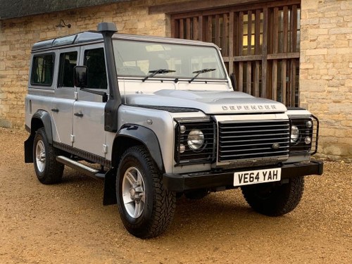 2014 LAND ROVER DEFENDER 110 2.2TDci XS 7 SEATER STATION WAGON In vendita