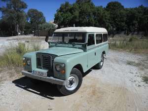 1979 Classic Land Rover 109  4x4 convertible For Sale (picture 1 of 12)