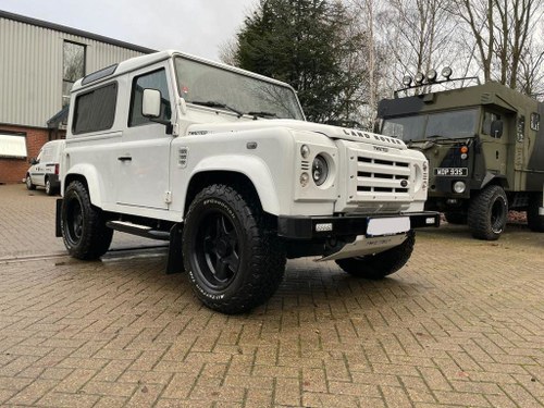 2013 LAND ROVER DEFENDER 90 XS AUTOMATIC LEFT HAND DRIVE In vendita