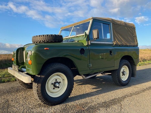 1972 Land Rover Series 3 **recent respray and service work** SOLD