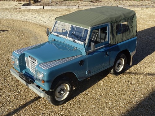 1980 Land Rover SIII – Full Restoration/Stunning For Sale