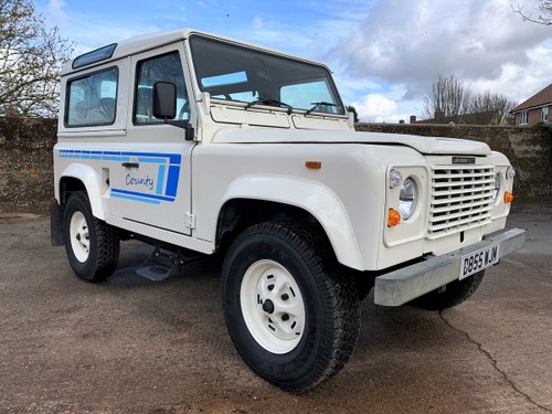 1987 LAND ROVER 90 V8 CSW + SUPERBLY RESTORED For Sale